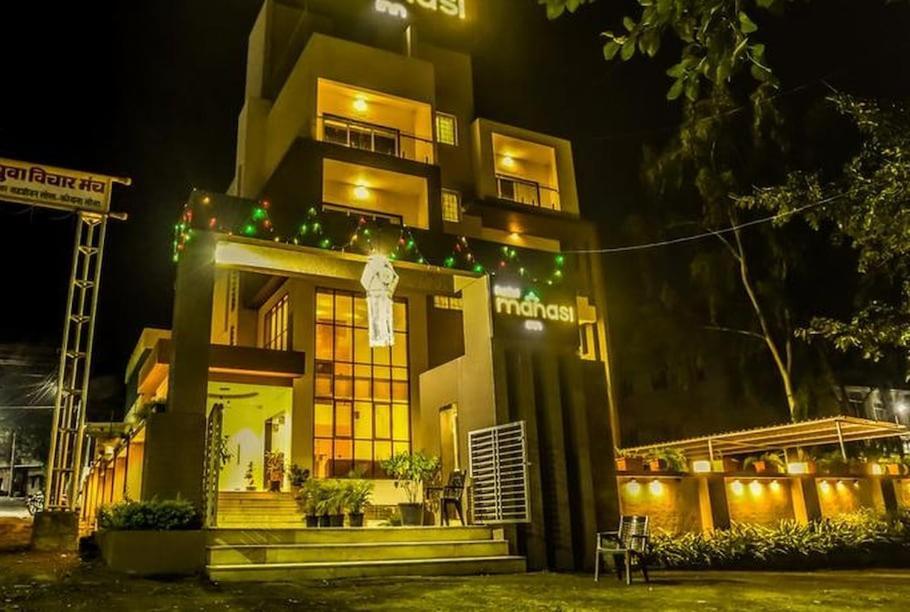 Hotel Manasi Inn Satara Buitenkant foto